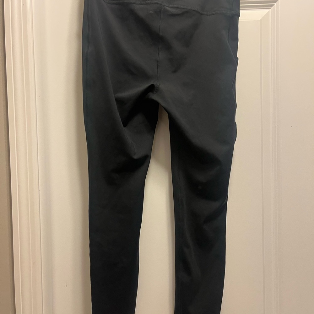 Nike Women's MN Vikings Black Leggings - Picture 4 of 6